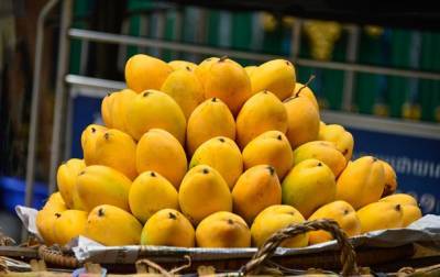 Необычный способ есть манго назвали гениальным