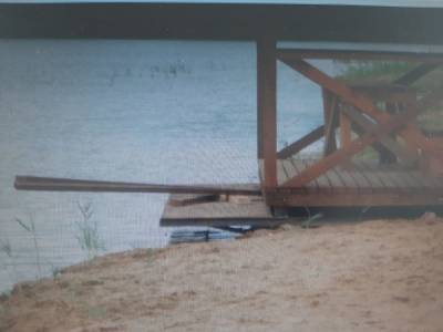 Прокуратура нашла нелегальных застройщиков памятника природы — Юрасовского озера
