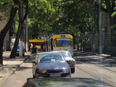 Из-за ДТП в центре Одессы было заблокировано движение трамваев