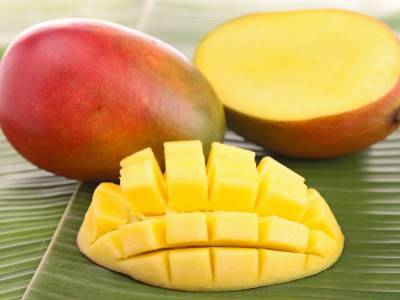 В Сети показали гениальный способ поедания манго