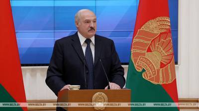 Лукашенко: все перемены пойдут от Конституции, а не от майдана