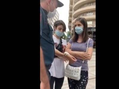 Полиция опубликовала видео привода молодой девушки с Северного проспекта