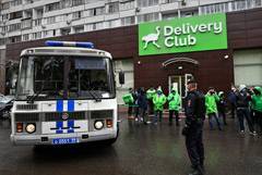 Курьерам Delivery Club выплатили 9,9 млн рублей долгов по зарплате