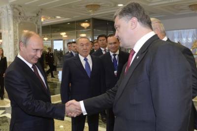 «Его списали»: стало известно, почему скандальный разговор Порошенко с Путиным решили слить именно сейчас