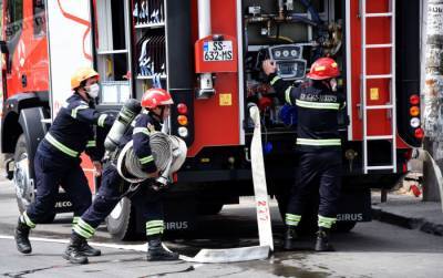 В Рустави пожар в жилом корпусе – идет эвакуация жильцов