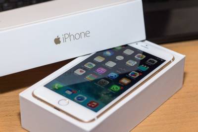 Новая модель iPhone будет стоить дороже 50 тысяч рублей