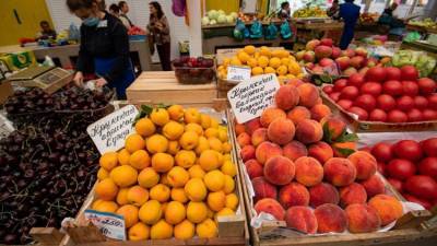 Почему нельзя есть много персиков - совет нутрициолога