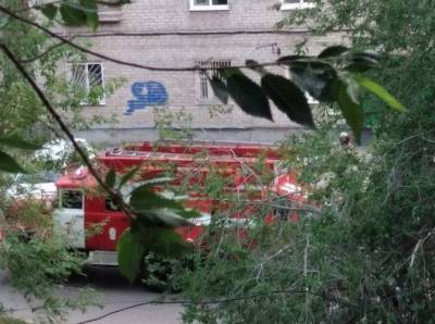 На Лихачёва горела квартиры. Из жилища спасли 70-летнего хозяина