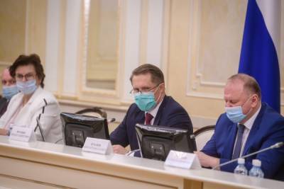 В России завершились клинические испытания вакцины от COVID-19: сначала привьют врачей