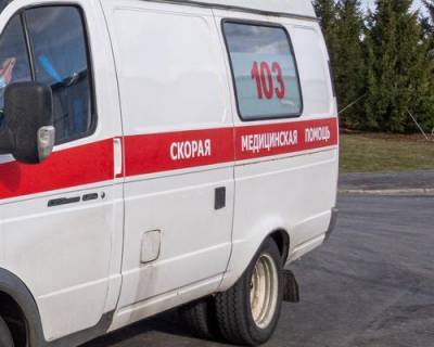 Автобус столкнулся с иномаркой под Калининградом, погиб человек