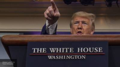 Американский публицист назвал Трампа "ужасным начальником" США