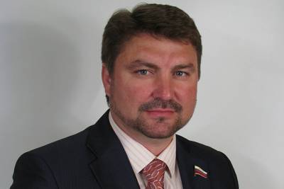 Владислав Атмахов: «Это был честный и открытый диалог между губернатором и депутатами»