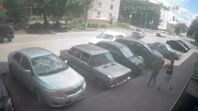 Массовое ДТП с участием семи автомобилей в Барнауле попало на видео