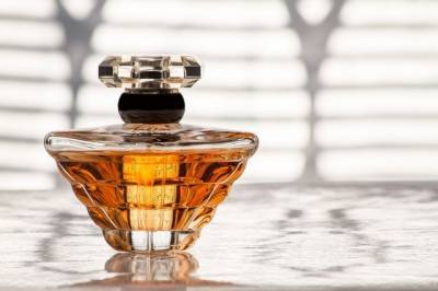 В России отменили маркировку парфюмерных пробников и тестеров