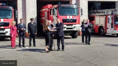 Беглов поздравил пожарных Петербурга с 15-летием со дня образования ведомства