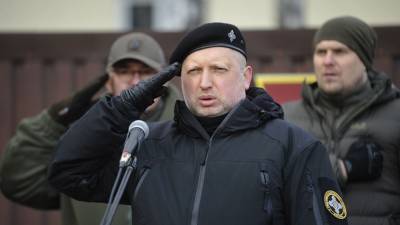 Турчинов рассказал, когда Украина будет готова к «войне за Крым»