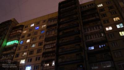 Молодой парень упал с шестого этажа и разбился насмерть в Петрозаводске