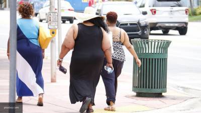 Одиночество назвали главной причиной ожирения у женщин