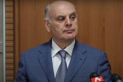 Президент Абхазии поблагодарил власти РФ за открытие границы с республикой