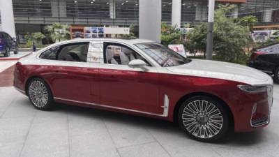 Самый роскошный китайский автомобиль получил удлинённую модификацию