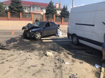 Под Одессой пострадали пять человек вследствие «лобового» ДТП