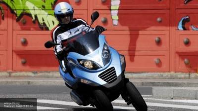 Мужчина на скутере сбил трех полицейских в Монпелье во Франции