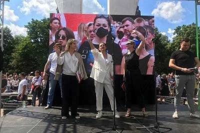 81 процент — «за»: Тихановская победила по итогам голосования на участке в Варшаве