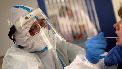 Число случаев заболевания коронавирусом в ФРГ превысило 216 тысяч