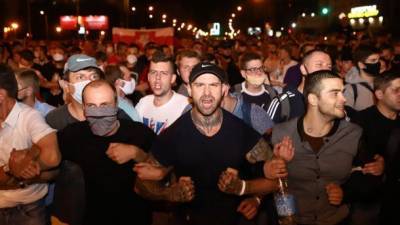 В Кобрине, Лиде, Ивацевичи "омоновцы" опустили щиты и отказались от насилия, - "Белсат" - ru.espreso.tv - Украина