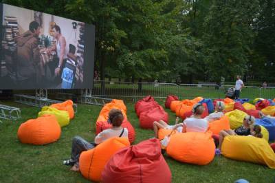 Короткометражки «Фестиваля уличного кино» покажут в четырех парках Москвы