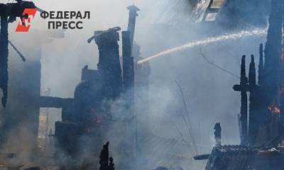Крупный пожар произошел в Омске. Дым было видно из самолета