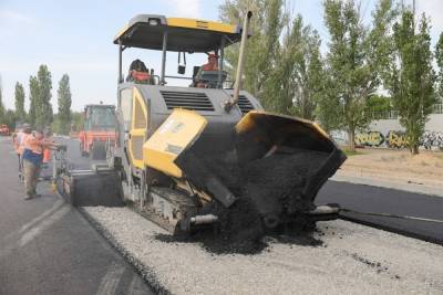 В Волгоградской области до конца года отремонтируют 21 участок трасс