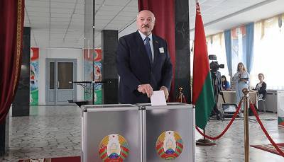 Российский политолог обвинил Лукашенко в силовом захвате власти