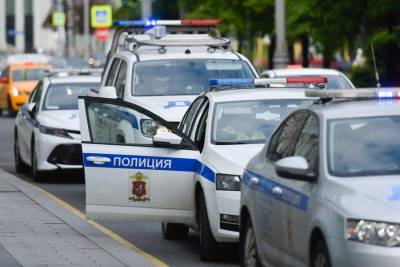 Пытавшегося скрыться водителя задержали со стрельбой в Москве