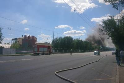 На севере Волгограда прогремели два взрыва на заправке