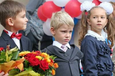 Родителям костромских первоклассников выплатят по 2 тысячи рублей