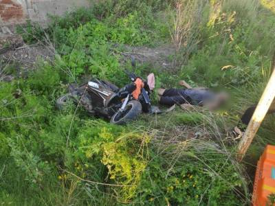 В Тверской области водитель мопеда получил смертельные травмы, врезавшись в дорожный знак