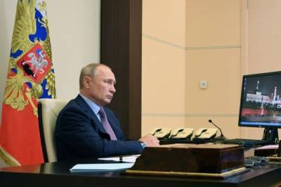 Путин поручил контролировать достаточность объема лекарств от ОРВИ и COVID