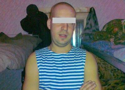 Из-за проблем с работой: мужчина напал на полицейского с ледорубом в московском храме
