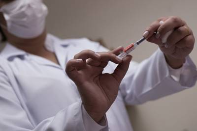 Кандидат наук — о том, почему прививки от гриппа в этом году нужно ставить уже в сентябре