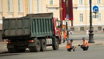 Новые ограничения движения транспорта вводятся в центре Петербурга