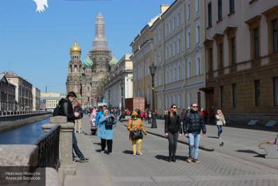 Массовый наплыв туристов ожидается в Петербурге осенью