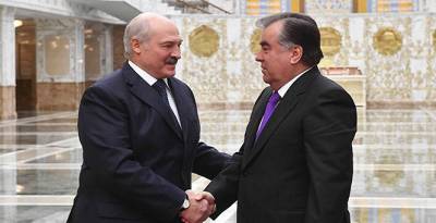 Эмомали Рахмон отправил поздравительную телеграмму Александру Лукашенко