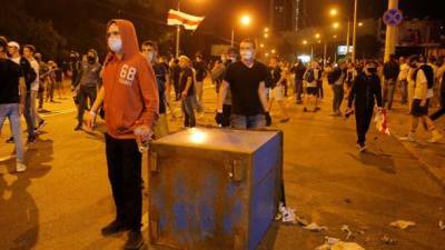 ЕС назвал "непропорциональным и неприемлемым" насилие против протестующих в Беларуси