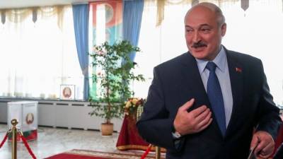«Кому-то захотелось его испортить»: Лукашенко сравнил выборы с «праздником»