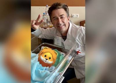 Сюткин опубликовал фото с новорожденным сыном