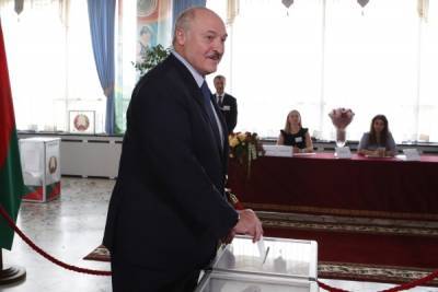 Лукашенко обвинил иностранные государства в отключении интернета в стране