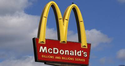 Секс-скандал в McDonald's: компания подала в суд на экс-главу