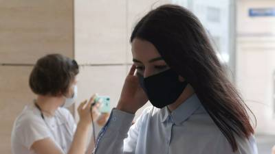 Суд запретил младшей из сестёр Хачатурян посещать массовые мероприятия