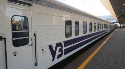 УЗ возобновляет поезда из Киева на Буковину и Прикарпатье